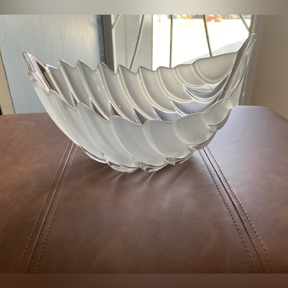 Fruit vase, Salad bowl, Clear, Leaf